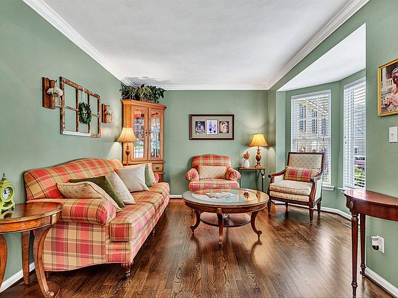 5th image of 6564 Monet Dr