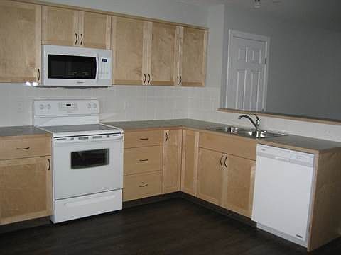 5th image of 202 Maurer Dr #1B