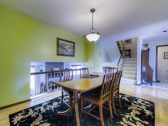 5th image of 540 Woodhill Dr APT 74