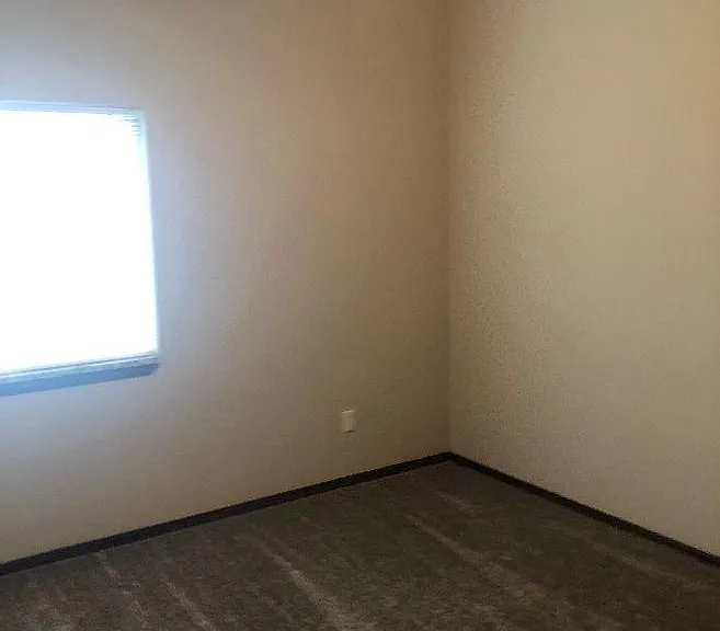 5563 N Lycee Ct — Photo 8