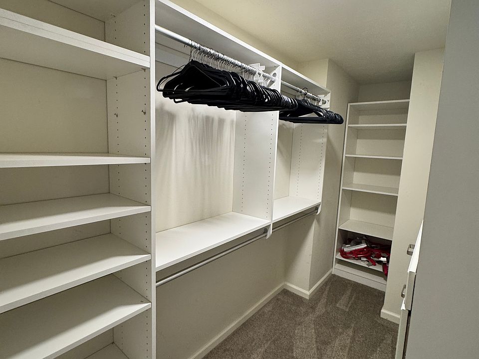 2nd image of 6587 Reserve Dr #B