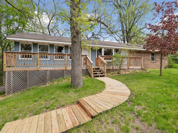 517 Hiawatha Ave, Hopkins, MN 55343