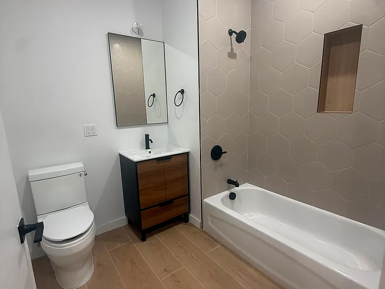 74 Webster St #2C — Photo 8