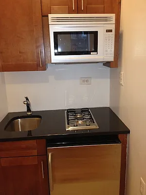 Rented by KVNY Soho | media 31