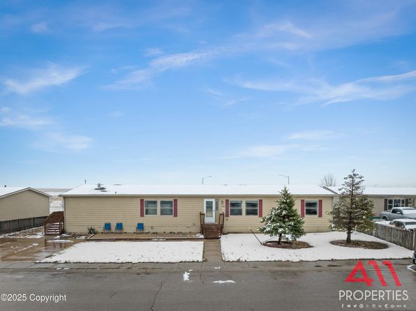 1902 Limecreek Ave, Gillette, WY 82716