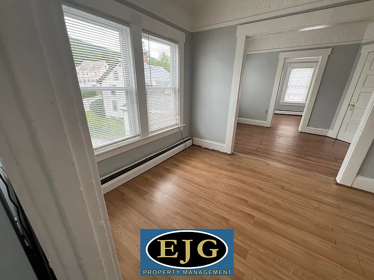 23 S Main St #10 — Photo 7