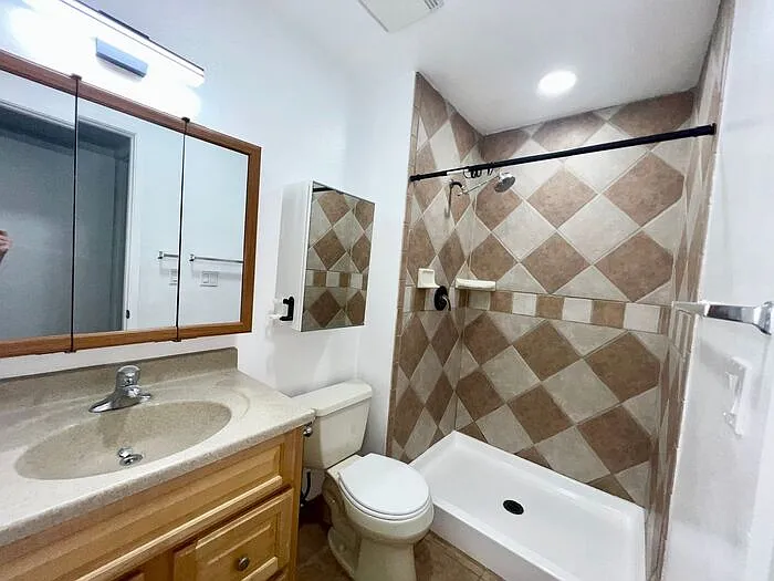 5548 Caminito Katerina — Photo 5