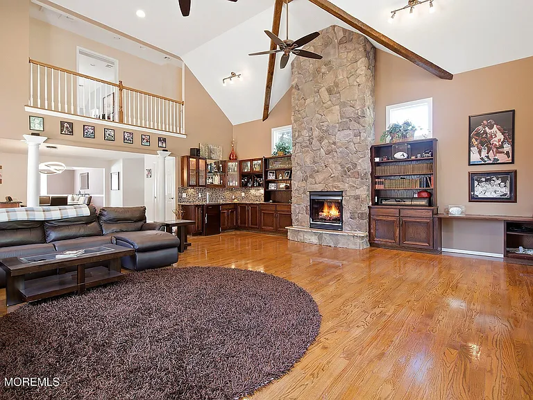 39 Hilltop Rd — Photo 26
