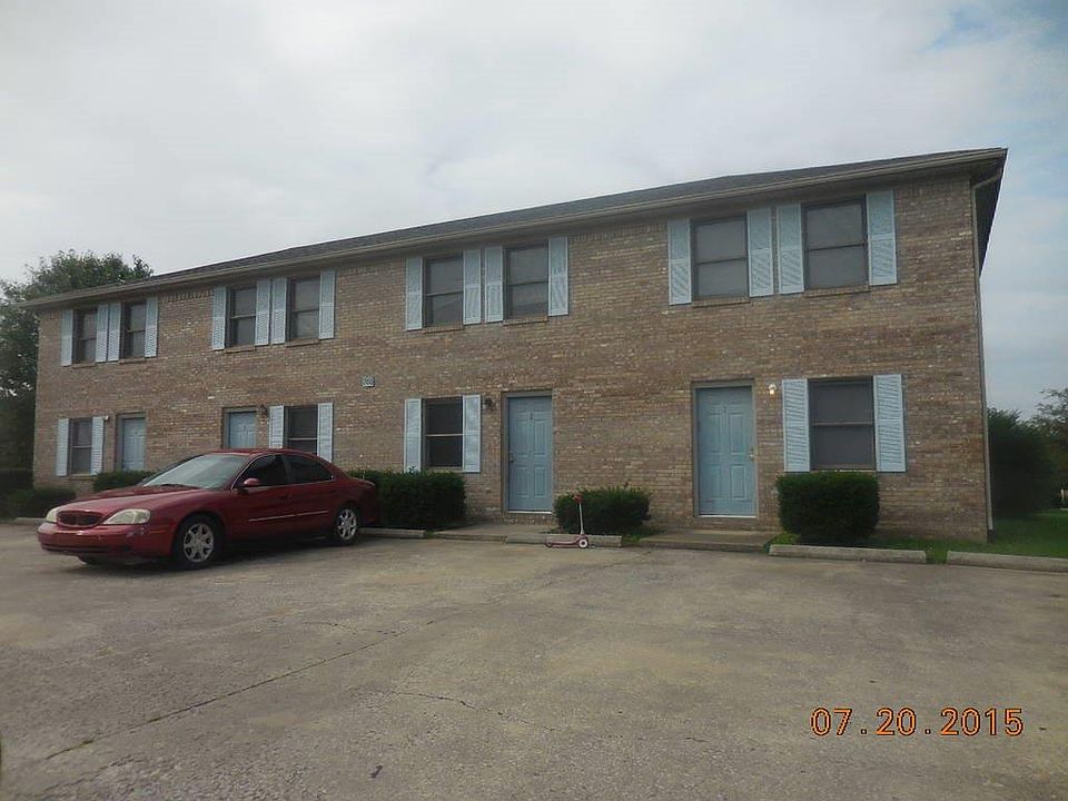 1st image of 200 McDaniel Dr APT 4
