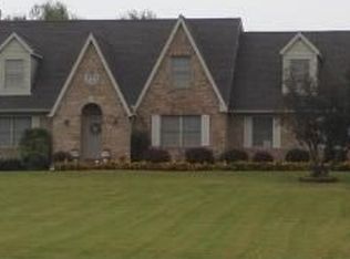 8410 Kneer Rd, Evansville, IN 47720