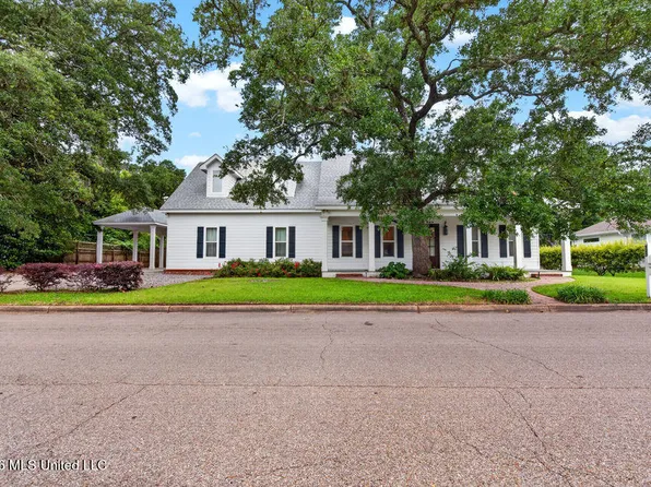 125 Espy Ave, Pass Christian, MS 39571