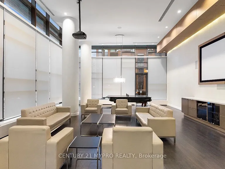 68 Canterbury Pl #1208 — Photo 15