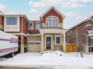 17 Windflower Way, Whitby, ON L1P 0H9