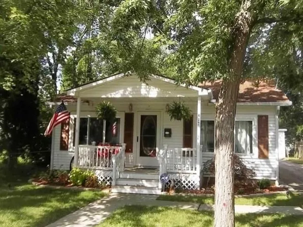 417 Cedar St, Wauseon, OH 43567