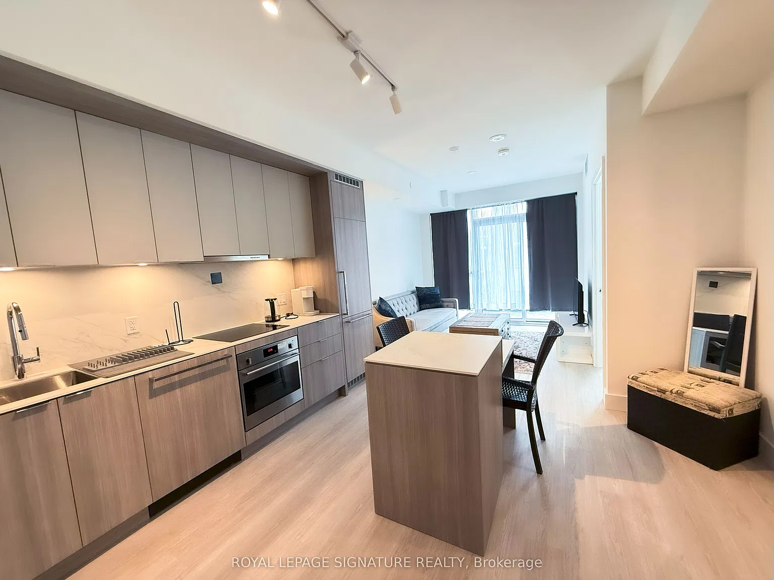 1 bed, $2,200 — Photo 3