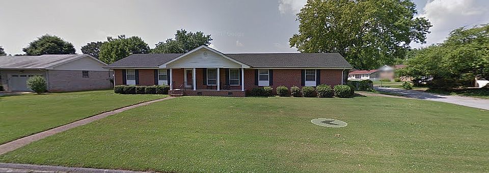 1st image of 2325 Brookwood Dr