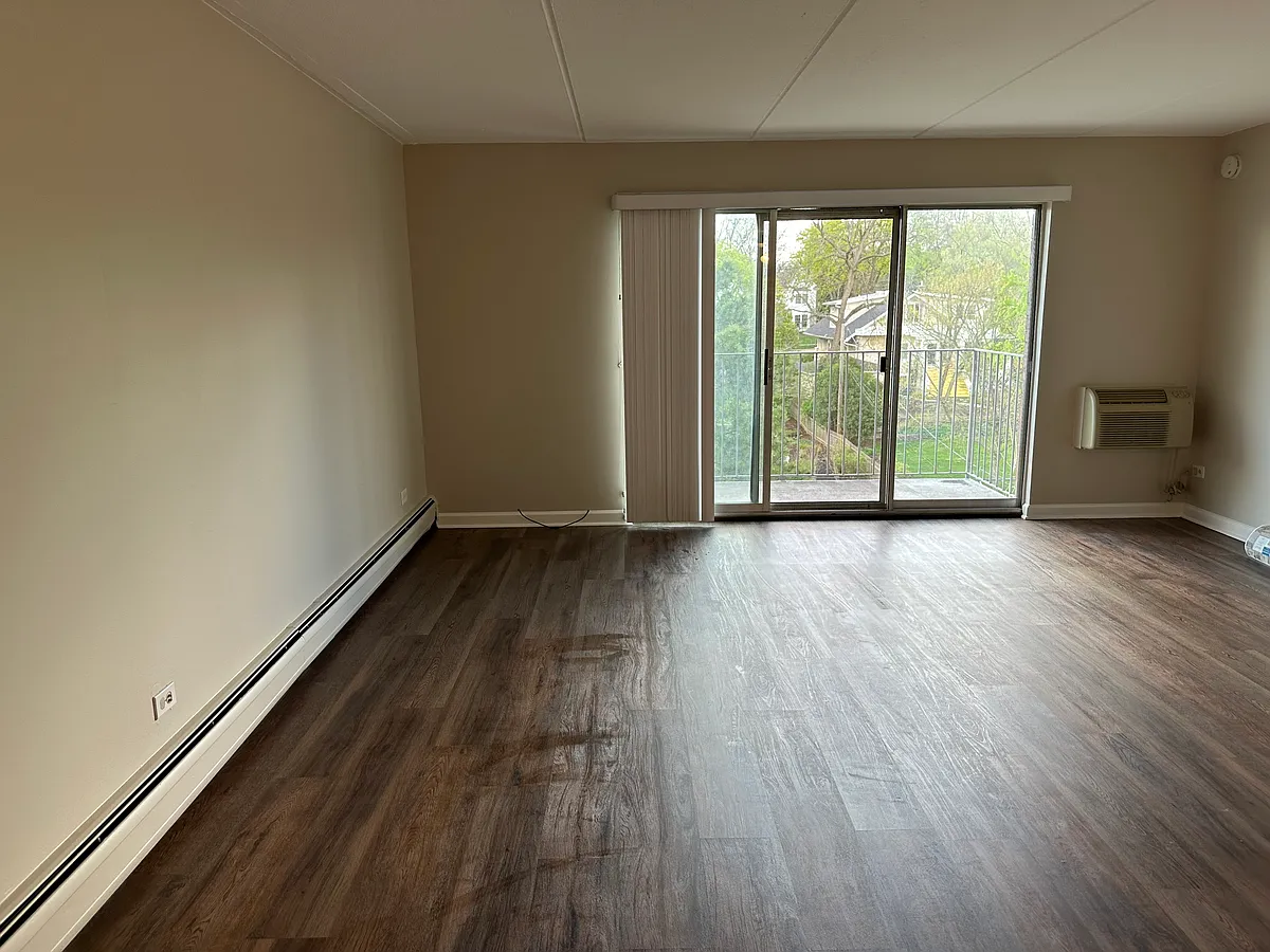 Building Photo - 5125 Blodgett Ave