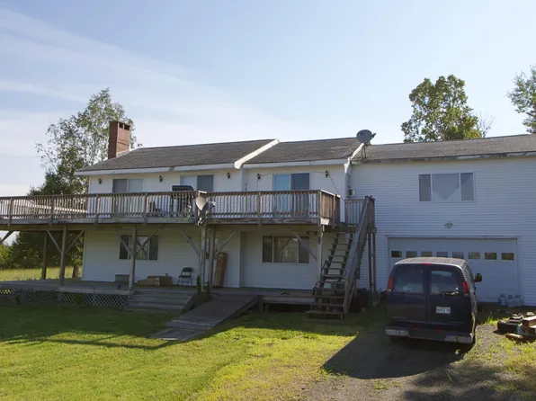 32 Grandview Avenue, Rangeley, ME 04970