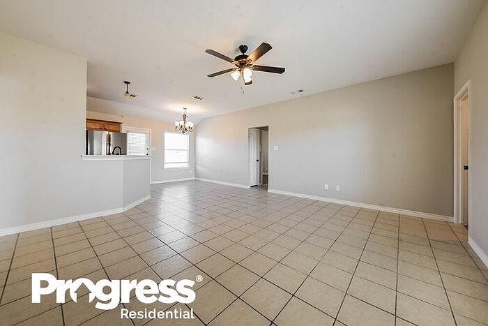 1st image of 542 Wrayhill Dr