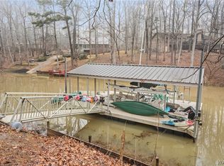 12244 Cherokee Dr, Northport, AL 35475