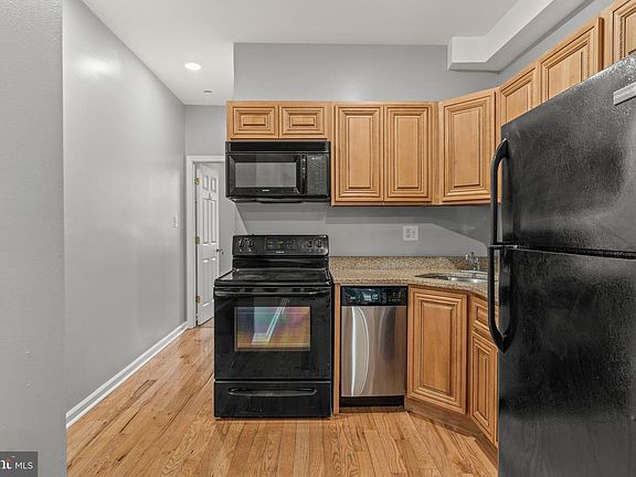 3rd image of 1838 N Bouvier St #A
