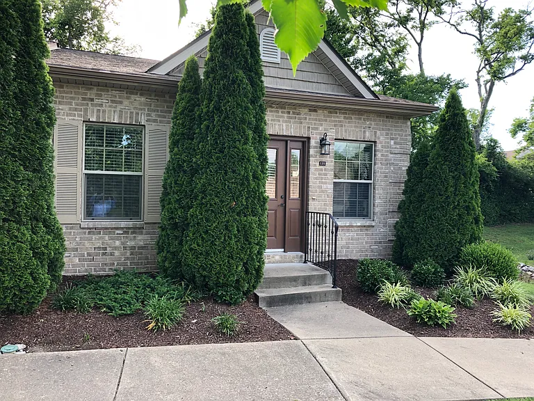 135 Velena St — Photo 4