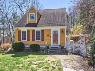 4 Martin Rd, Brookfield, MA 01506