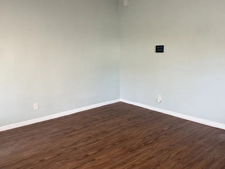 1310 Pirl St — Photo 5
