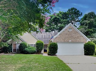 4335 Chimney Sweep Ct, Hoschton, GA 30548