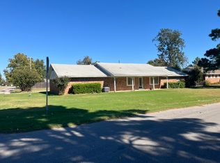 939 W F St, Jenks, OK 74037