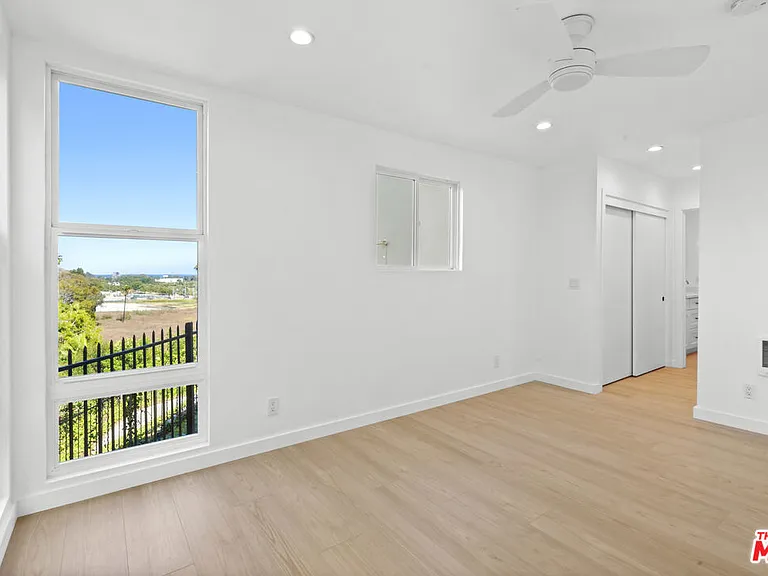 23901 Civic Center Way #126B — Photo 12