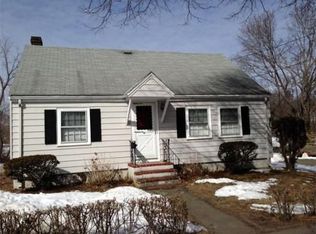 10 Lindsey Ave, Beverly, MA 01915