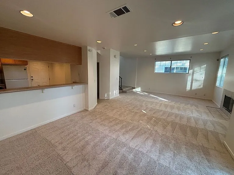 525 Orange Grove Pl — Photo 24