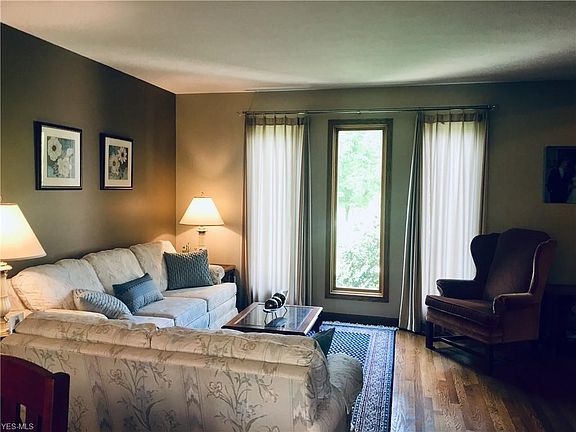 4th image of 5118 Glenbrook Dr