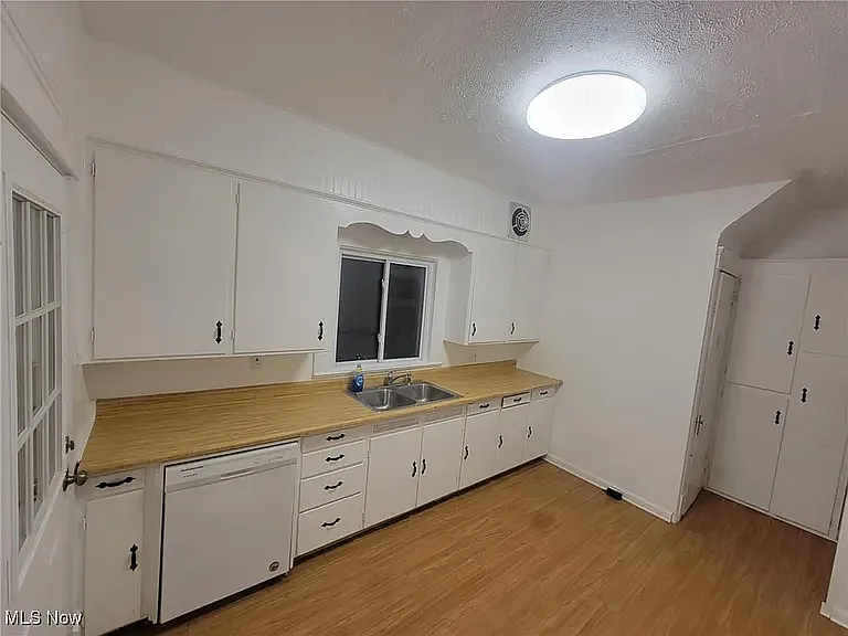 3 bed, 1338 sqft, $1,500 — Photo 3