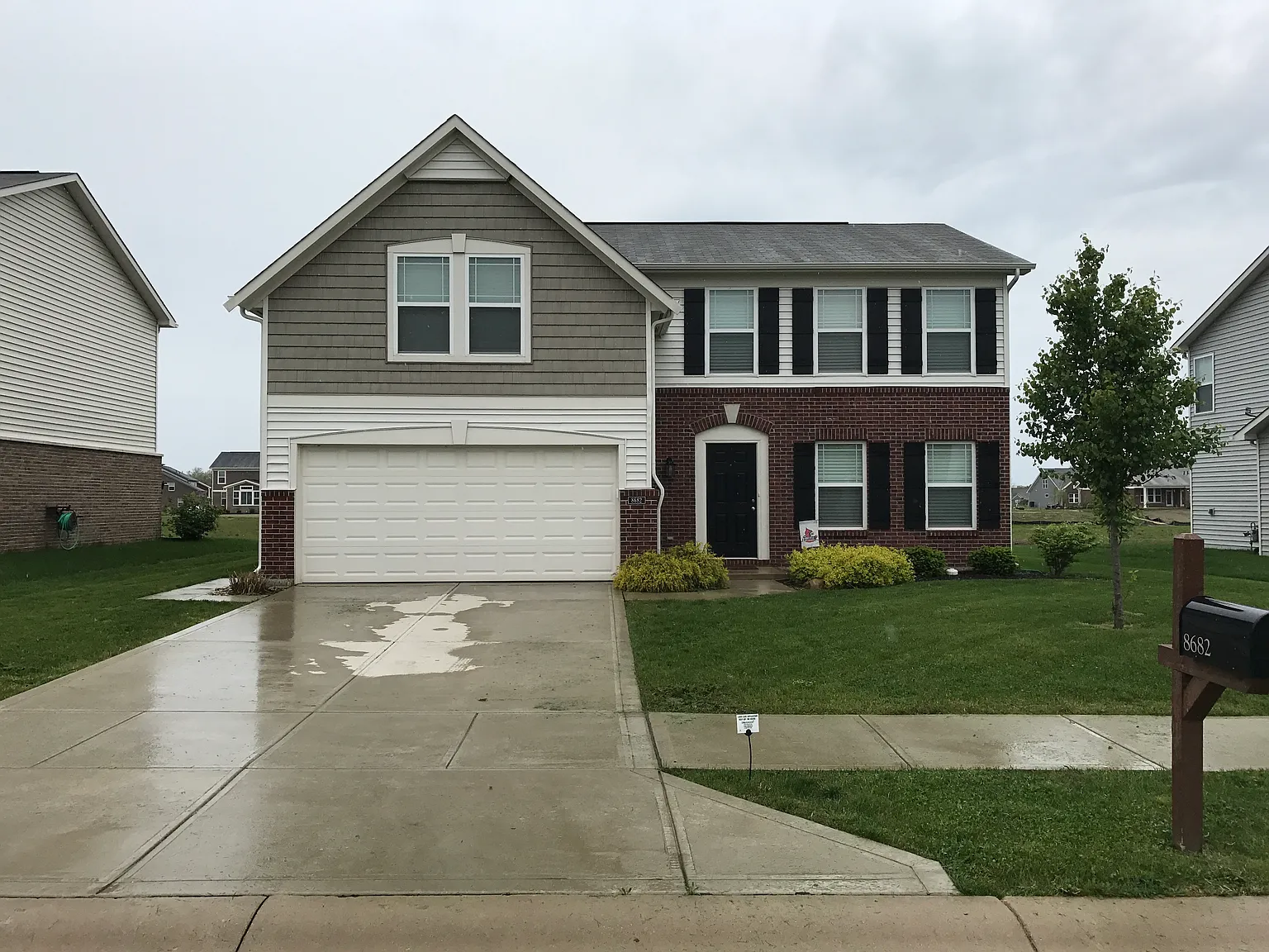 8682 N Dresden Dr photo 1