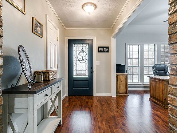 107 Hawthorne MLS (4 of 36).jpg