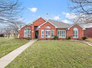 1604 Los Altos Ct, Arlington, TX 76006