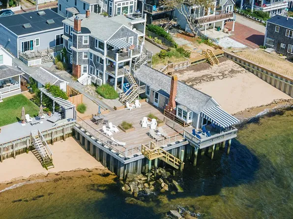 481 Commercial Street #U2, Provincetown, MA 02657