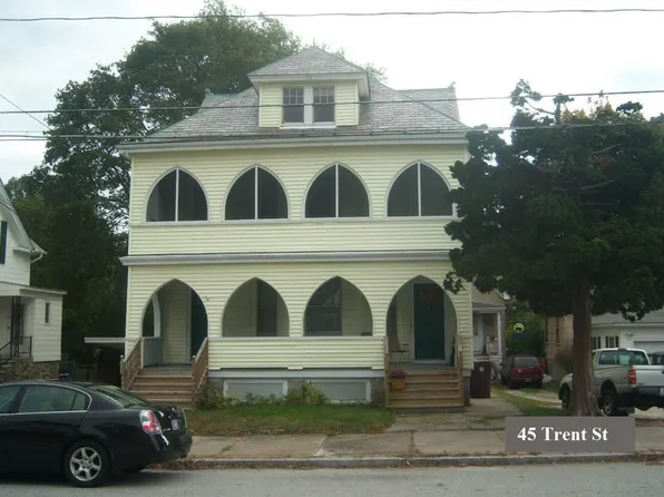 45 Trent St, Woonsocket, RI 02895
