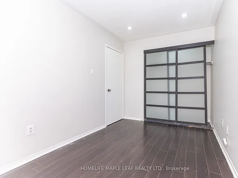 45 Bristol Rd E #10 — Photo 26