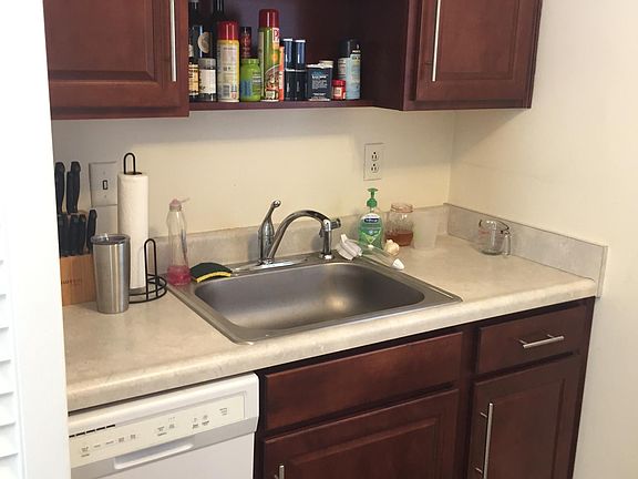 5th image of 2867 Erie Ave APT 3