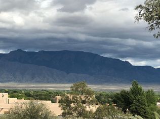 900 Penny Ln, Corrales, NM 87048