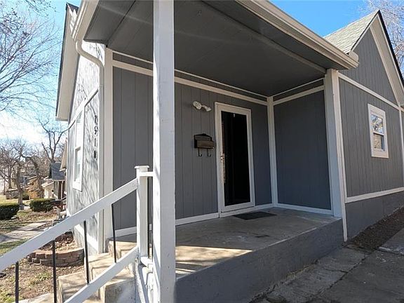 2nd image of 2510 Everett Ave