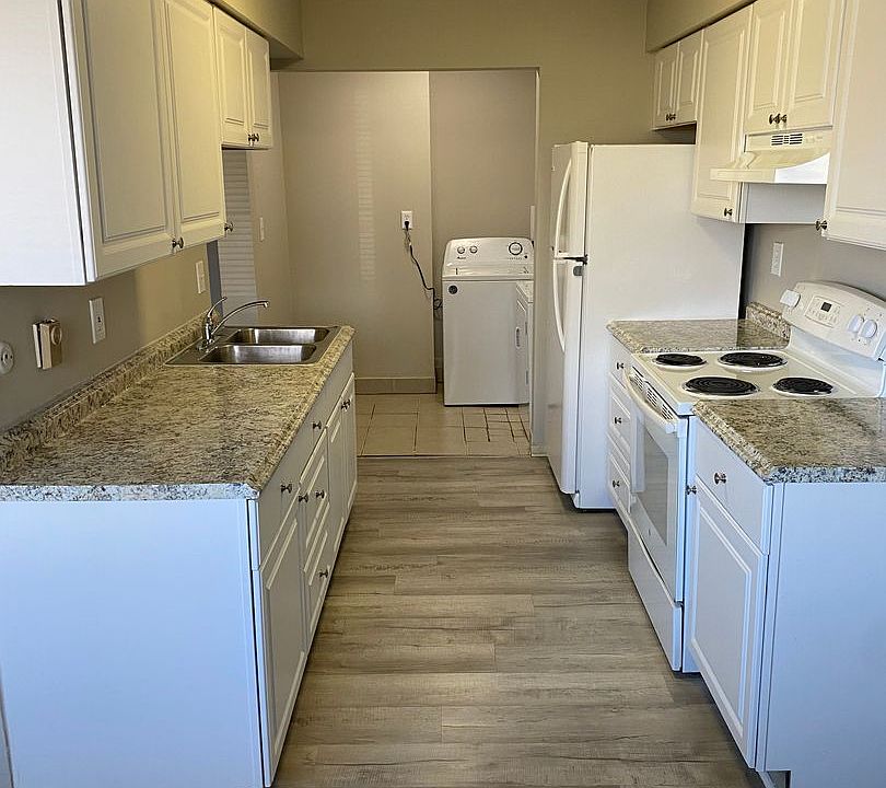 Holly Village Apartments 204 Rosette St Holly MI Zillow