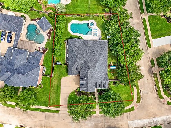 3rd image of 21227 Redcrest Manor Drive