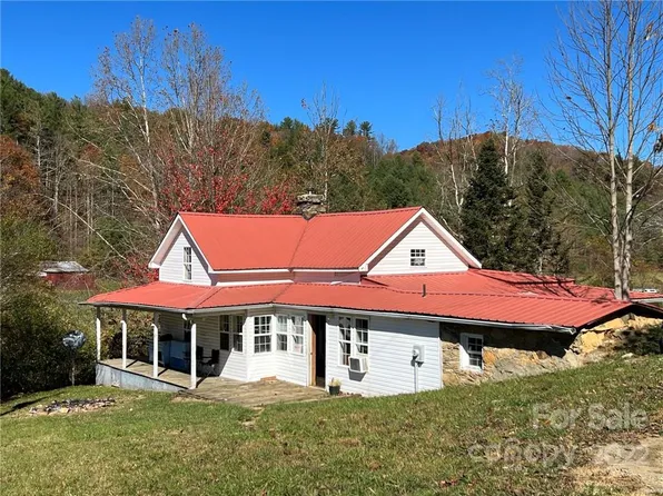 10617 State Highway 209, Hot Springs, NC 28743