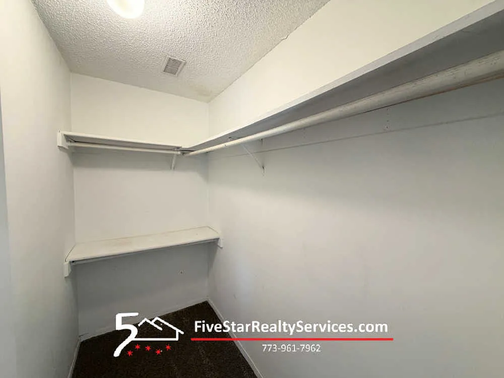 2 bed, 1100 sqft, $1,750 — Photo 3