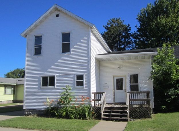 1st image of 334 6th Ave