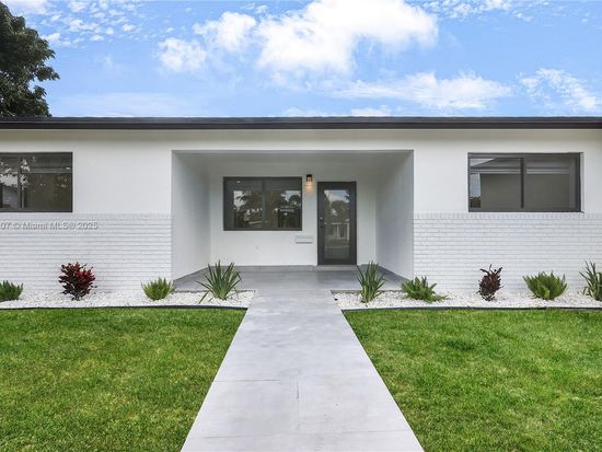 6740 SW 12th St, Hollywood, FL 33023